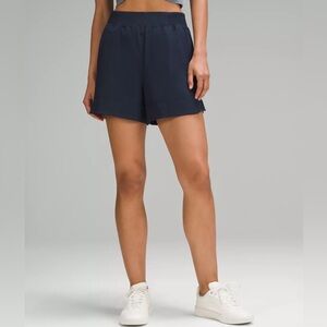 Lululemon Stretch Woven Relaxed-Fit High-Rise Short 4"